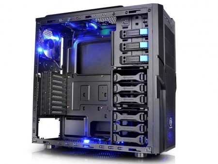 BlueLEDファン4基標準の日本限定モデル、Thermaltake「Commander G41」8月中旬発売