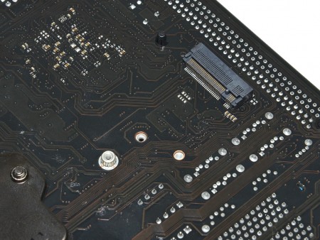 極小メインマシンが組めるフル装備のMini-ITX、ASRock「Z97E-ITX/ac