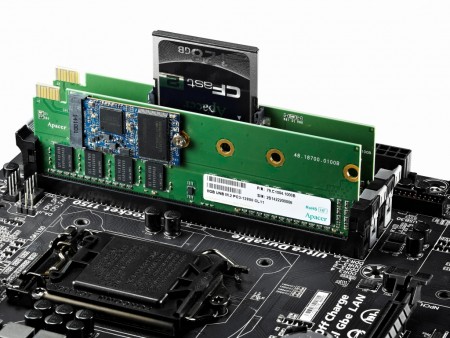 Apacer、CFast/M.2スロット一体型DIMMモジュール「Combo DIMM」リリース