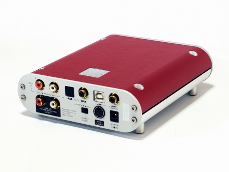オペアンプから極限音質を引き出す最新チューン搭載。ハイエンドアンプ