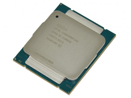 GIGABYTEのありったけを詰め込んだ、フラッグシップゲーミングマザー