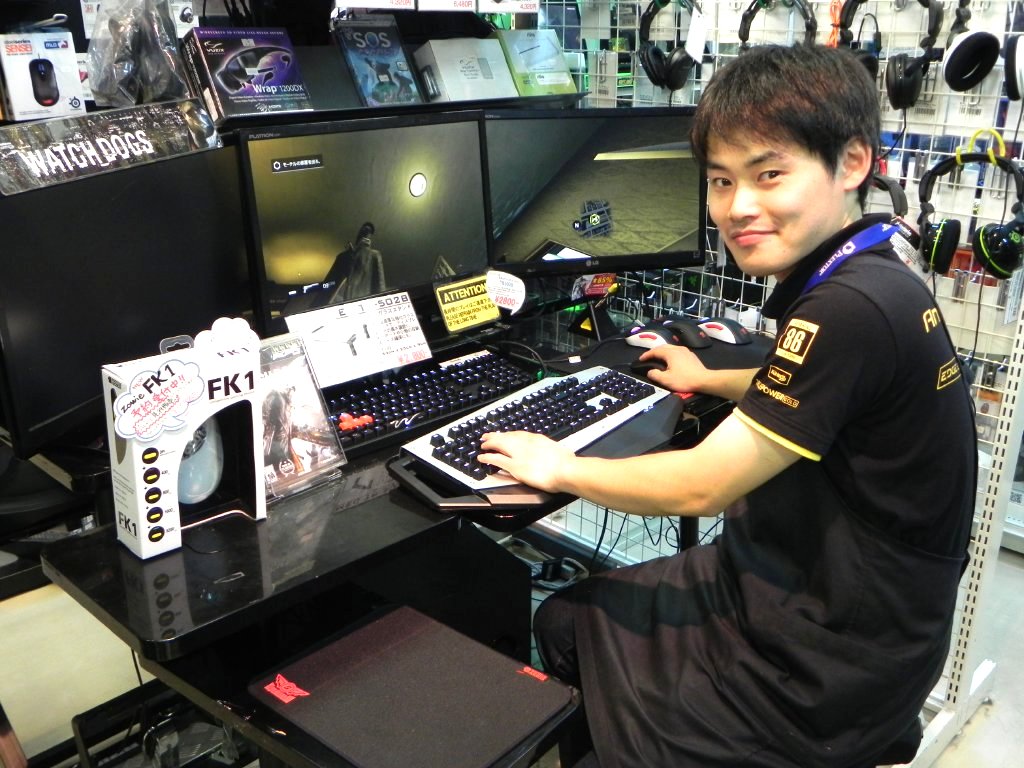 パソコンショップアークの山内さん