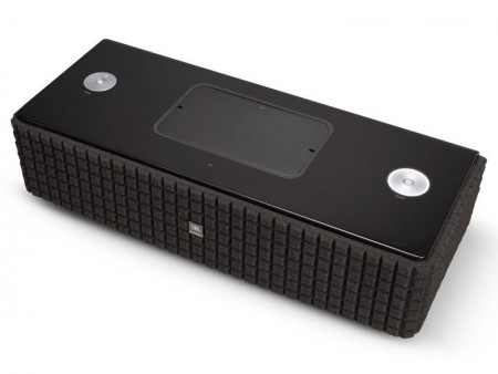 JBL、圧縮音源を自動補正するワイヤレスアクティブスピーカー「Authentics」シリーズ