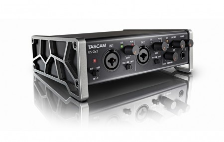 TASCAM、iPadにも接続できるUSBオーディオ/MIDIインターフェイス「US-2×2」など3種