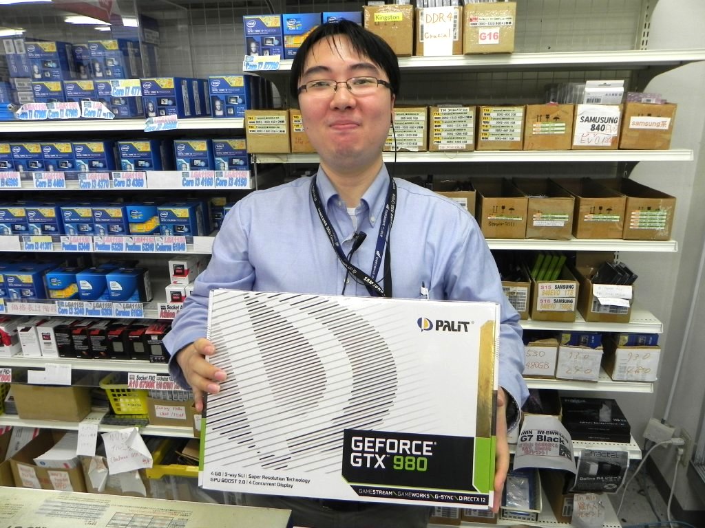 ドスパラ パーツ館の衣川さん