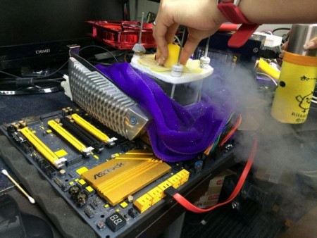 ASRock、「Z97 OC Formula」＆Core i7-5960XでIntel「XTU」の世界記録を達成