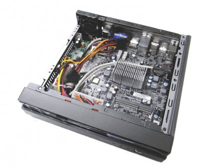 ACアダプタ駆動のPentium J2900搭載スリムベアボーンキット、ファスト「FB29SD」近日発売