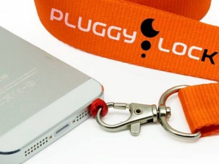 スマホのジャックに抜けないストラップホールを作る「Pluggy Lock」、来月から国内販売開始