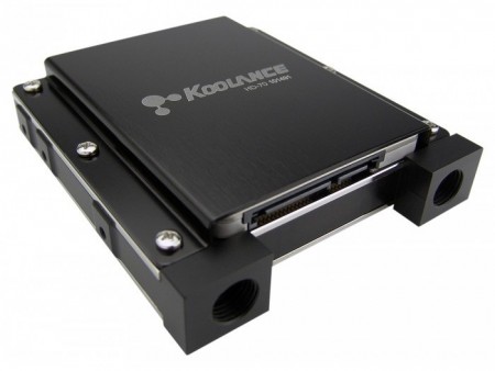 2.5インチHDD/SSDを水冷化するマウンタ形状のウォーターブロック、Koolance「HD-70」