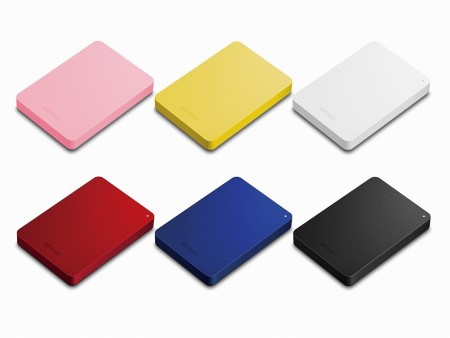 グッドデザインのフラットボディに選べる6カラー。ポータブルHDD「HD-PNFU3-C」がバッファローから