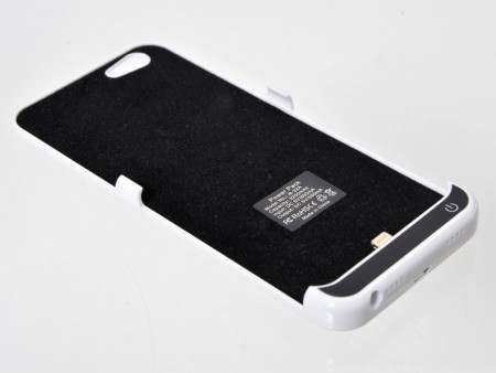 iPhone 6のバッテリー駆動時間をスリムに延長するバッテリー内蔵型ケースがサンコーから