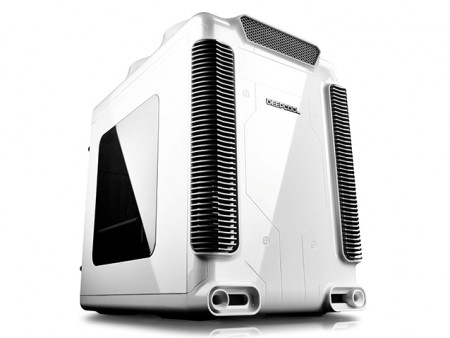 Deepcool、外装パネルを強化した「Steam Castle」バリエーションモデル2種リリース