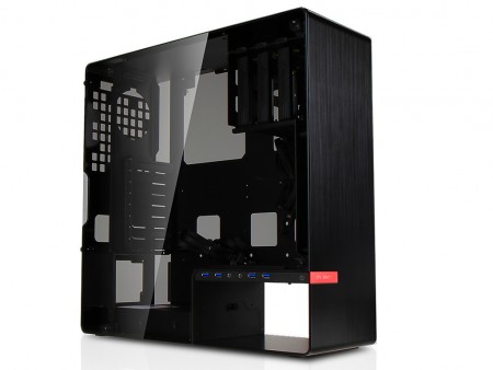 4mmアルミ合金一体成型フレームと強化ガラスで構成された、In Win「IW-CF01PLUS-BLA」