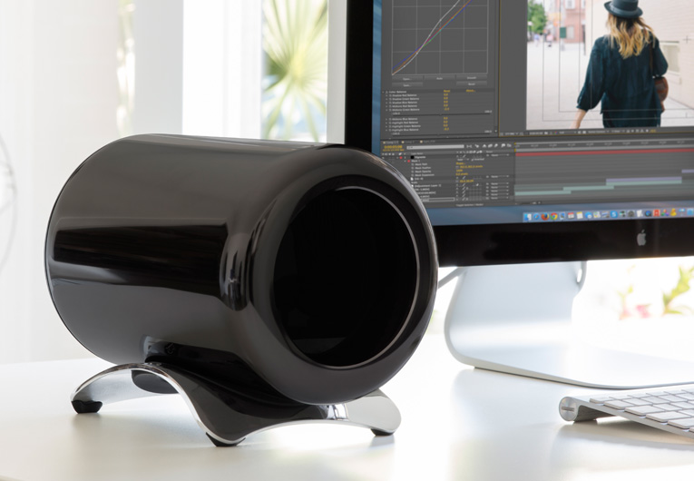 Mac Pro」の印象をガラリと変える横置きスタンド、フォーカル