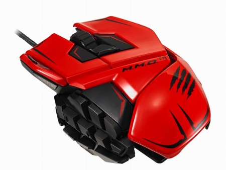 わずか100gの軽量ボディに20ボタン搭載。軽量多ボタンのマッドキャッツ