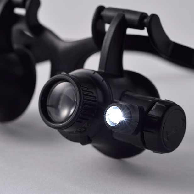 スマホ分解にあると便利な、メガネタイプのLED搭載ルーペがNantenaから