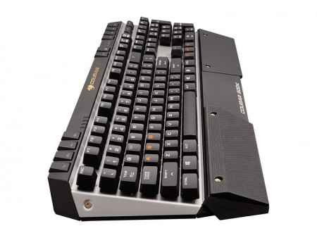 最大8倍速キーリピートに対応するアルミ製メカニカルゲーミングキーボード、COUGAR「600K」登場
