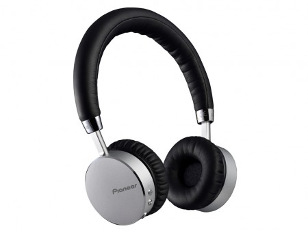 パイオニア、NFC機能搭載のBluetoothワイヤレスヘッドホン「SE-MJ561BT」発売