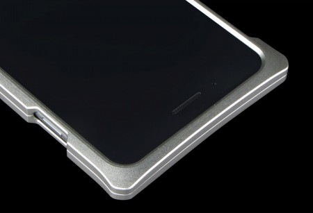 各色10個限定生産。iPhone 6/6 Plus対応のアビー製高級アルミバンパーにショットブラストモデル