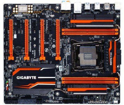 数多くの世界記録を樹立したX99採用OCマザー、GIGABYTE「GA-X99-SOC Champion」リリース
