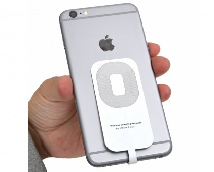 モバイルバッテリーにもなるiPhone 6/6Plus対応ワイヤレス充電キットがサンコーから