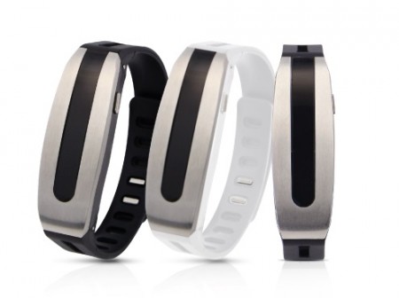 PAPAGO JAPAN、IP66/IP67防水に対応するスマートバンド「GOLiFE Care」