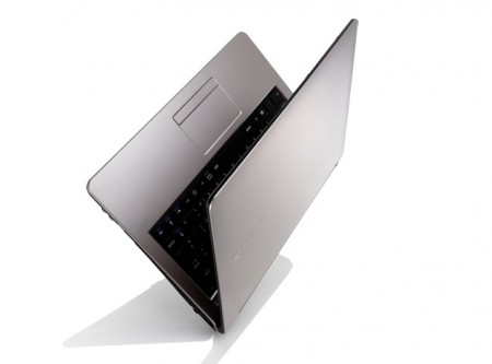 売価3万円台からの4コアCPU搭載14インチノートPC、マウスコンピュータ「LuvBook B」シリーズ