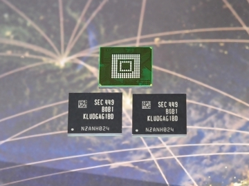 Samsung、業界初となる容量128GBのスマホ向け高速NAND、UFS2.0メモリ量産開始