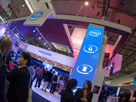 Intel、低価格スマホ向け「Atom X3」など新世代のモバイル向けSoCを発表