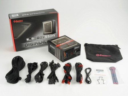デジタル制御に対応するファンレスPLATINUM電源、ENERMAX「Digifanless 550W」