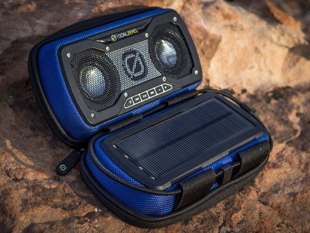 ソーラーパネルで充電できるアウトドア向けBluetoothスピーカー、Goal Zero「Rock Out 2 Solar Speaker」