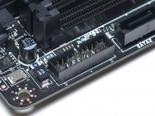 ここまで進化したゲーミングMini-ITXマザーボード、MSI「Z97I GAMING