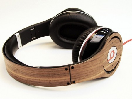Beatsヘッドホンをオーガニックに変身させる、リアルウッドの木製スキン「Lazerwood for Beats」登場