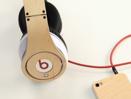 Beatsヘッドホンをオーガニックに変身させる、リアルウッドの木製スキン「Lazerwood for Beats」登場