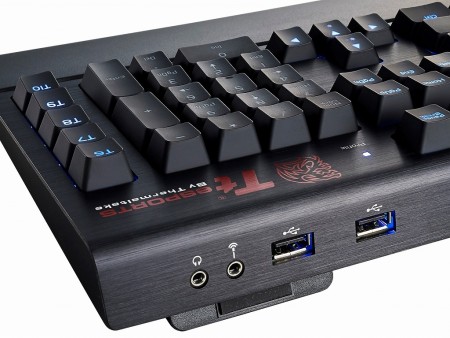 Thermaltake、独自認定ブルー軸搭載のアルミ製メカニカルキーボード「Poseidon Z Forged」を来週発売
