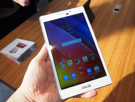Computex Asus カスタマイズ可能なタブレット Zenpad シリーズを Zenstaion で公開 エルミタージュ秋葉原