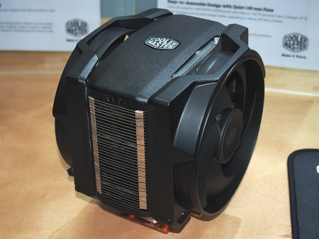 COMPUTEX】Cooler Masterブースで見つけた立体成型「3DVC」がキモの