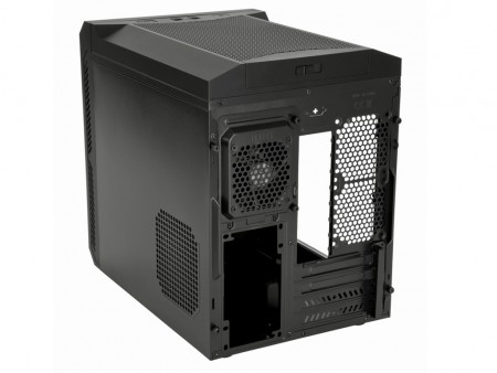 デュアルチャンバ構造の高冷却MicroATX Cube型ケース、Antec「P50」