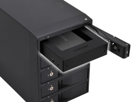 組み込みも外付けもこれ1台。3.5インチ完全互換のUSB端子付き変換マウンタ「裸族のインナー USB3.1」