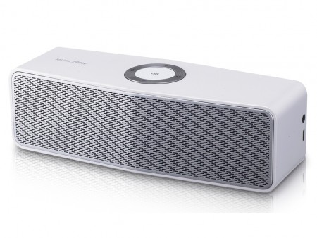 デュアルパッシブラジエーターで重低音を実現。ポータブルBluetoothスピーカー LG「NO7550」