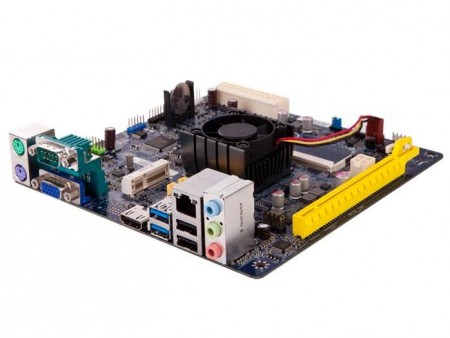 FOXCONN、Braswell搭載のエントリーMini-ITXマザーボード「D3700S」など3モデル