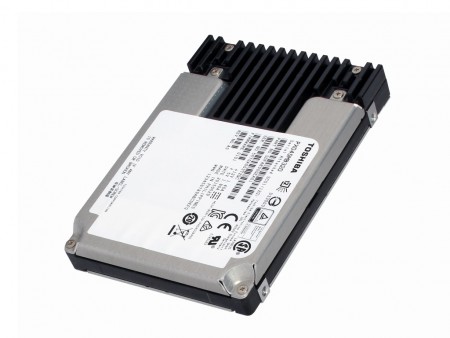 業界最速、ランダム読込270,000 IOPSのSAS 12Gbps SSD、東芝「PX04S」ファミリー