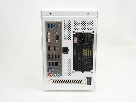 拡張性・静音性にこだわったコンパクトCube型PC、オリオスペック「QUIESPEC Qbee Compact」