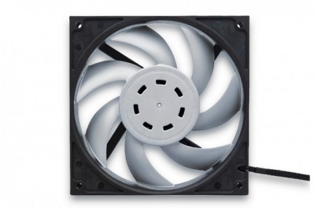 水冷ラジエター用の高静圧140mmファン、EK Water Blocks「EK-Vardar 140」シリーズ