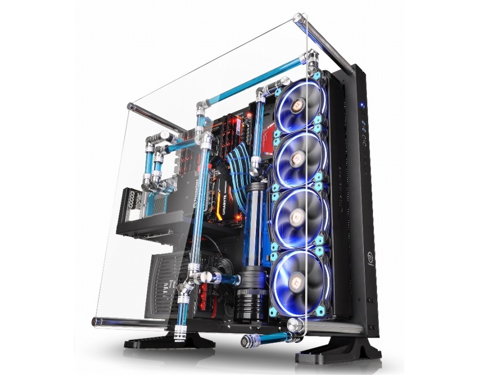 壁掛けもできるオープンフレームケース、Thermaltake「Core P5」正式