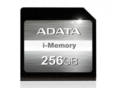 ADATA、MacBook Air専用ストレージ「i-Memory SDカード」など3種取り扱い開始