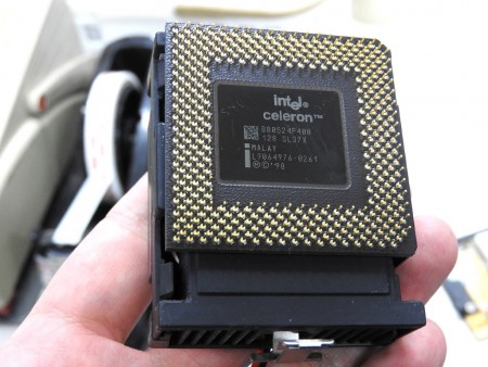 懐かしのPCパーツ図鑑】 Vol.3 目指せDual Celeronマシン！“下駄”の