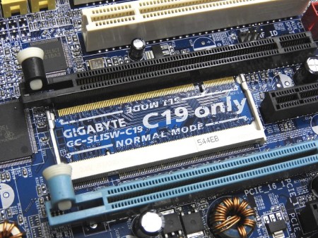 懐かしのPCパーツ図鑑】 Vol.4 NVIDIAも作ってました。Intel向けチップ