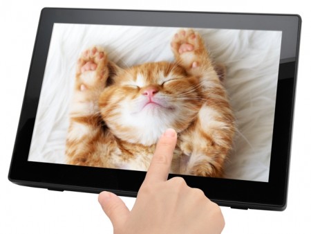 10点マルチタッチ対応の10.1インチモバイル液晶、センチュリー「plus one Touch」
