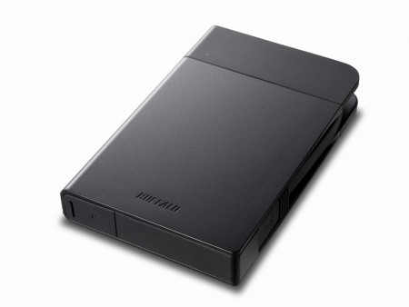 ICカードでロック解除。セキュア＆タフなポータブルSSD「SSD-PZNU3」バッファローから